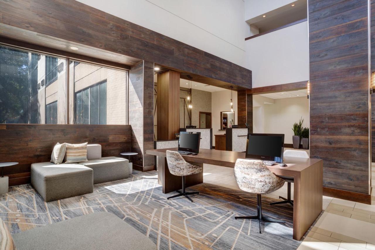 Houston Marriott North Hotell Eksteriør bilde