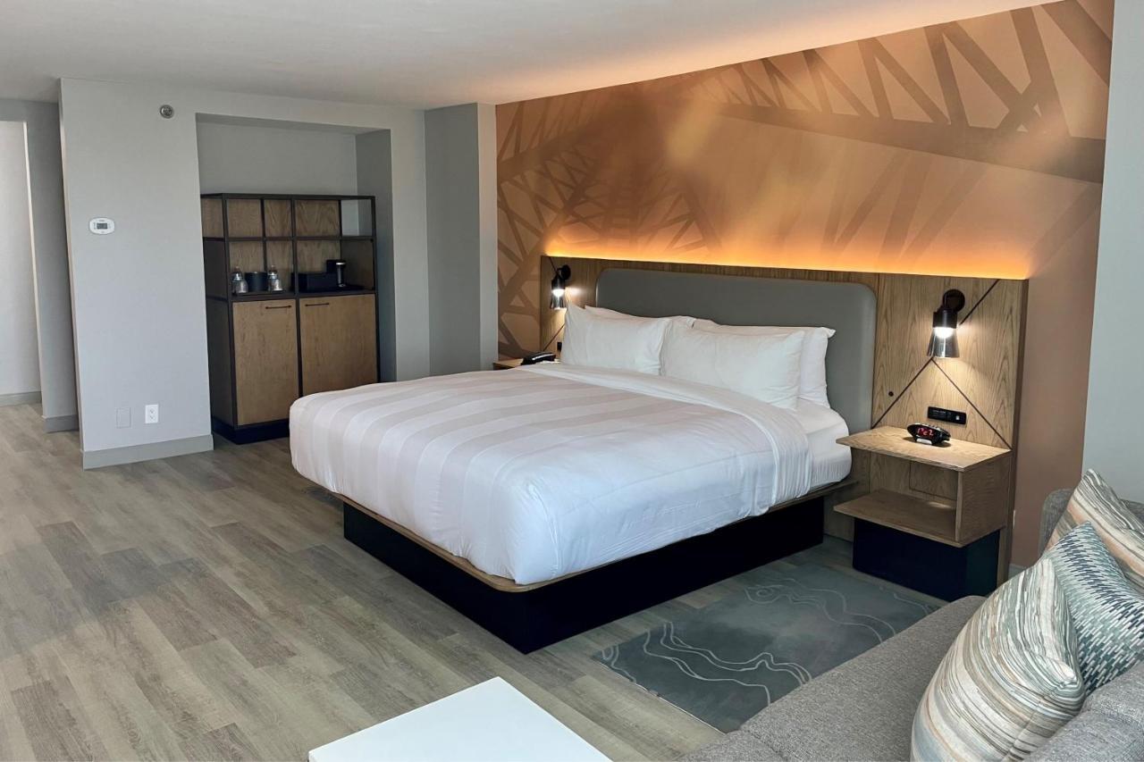 Houston Marriott North Hotell Eksteriør bilde
