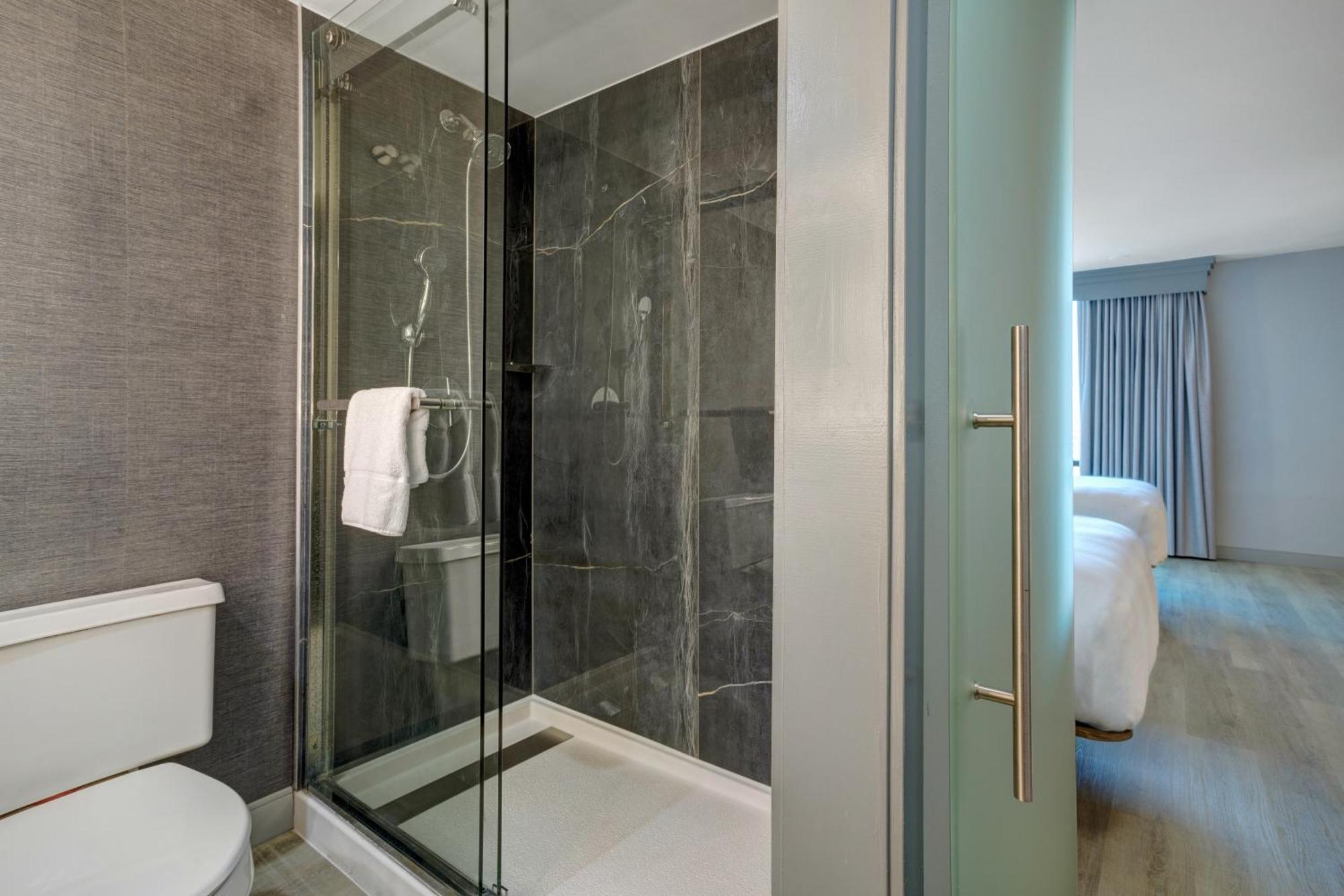Houston Marriott North Hotell Eksteriør bilde