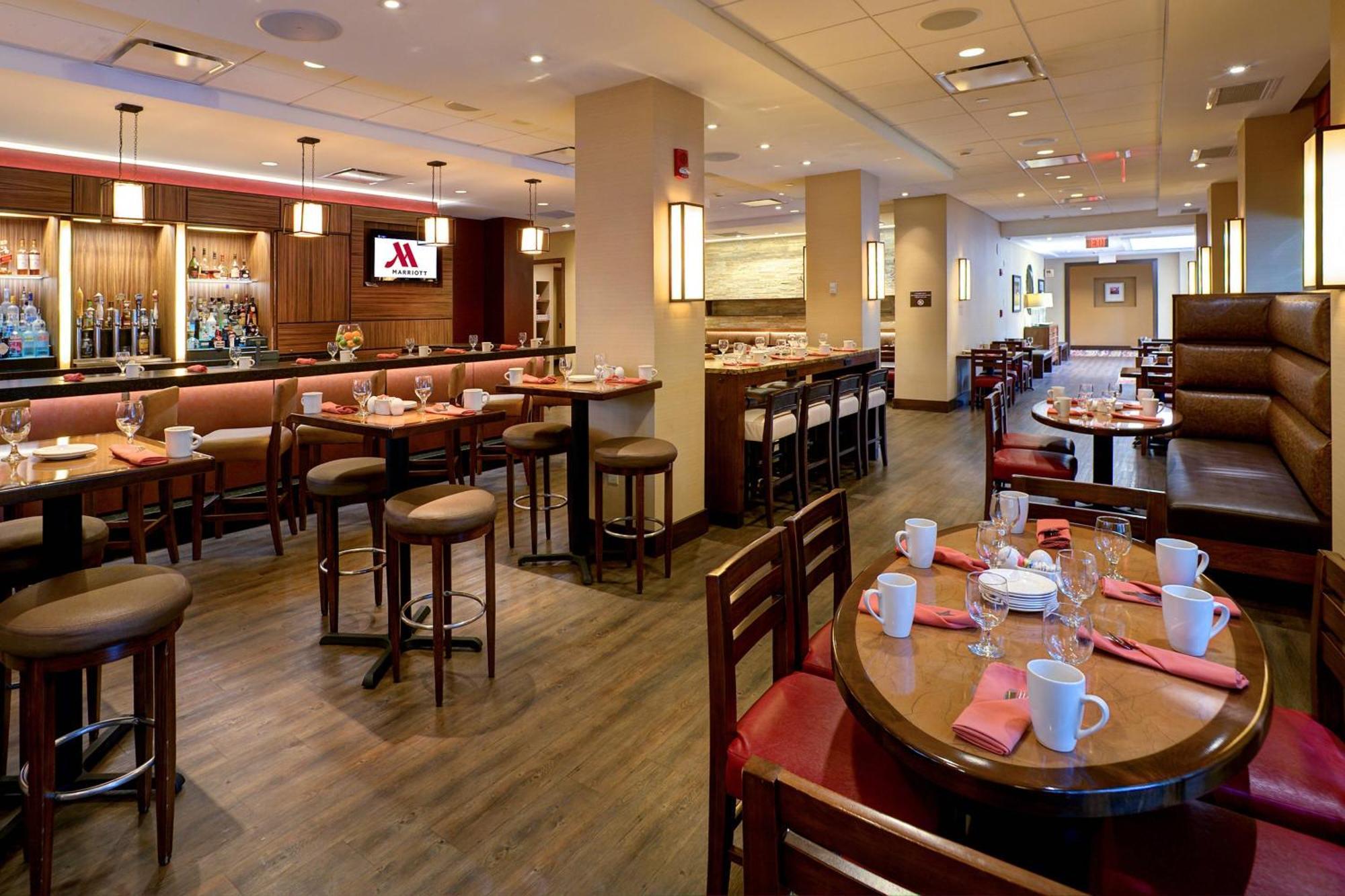 Houston Marriott North Hotell Eksteriør bilde