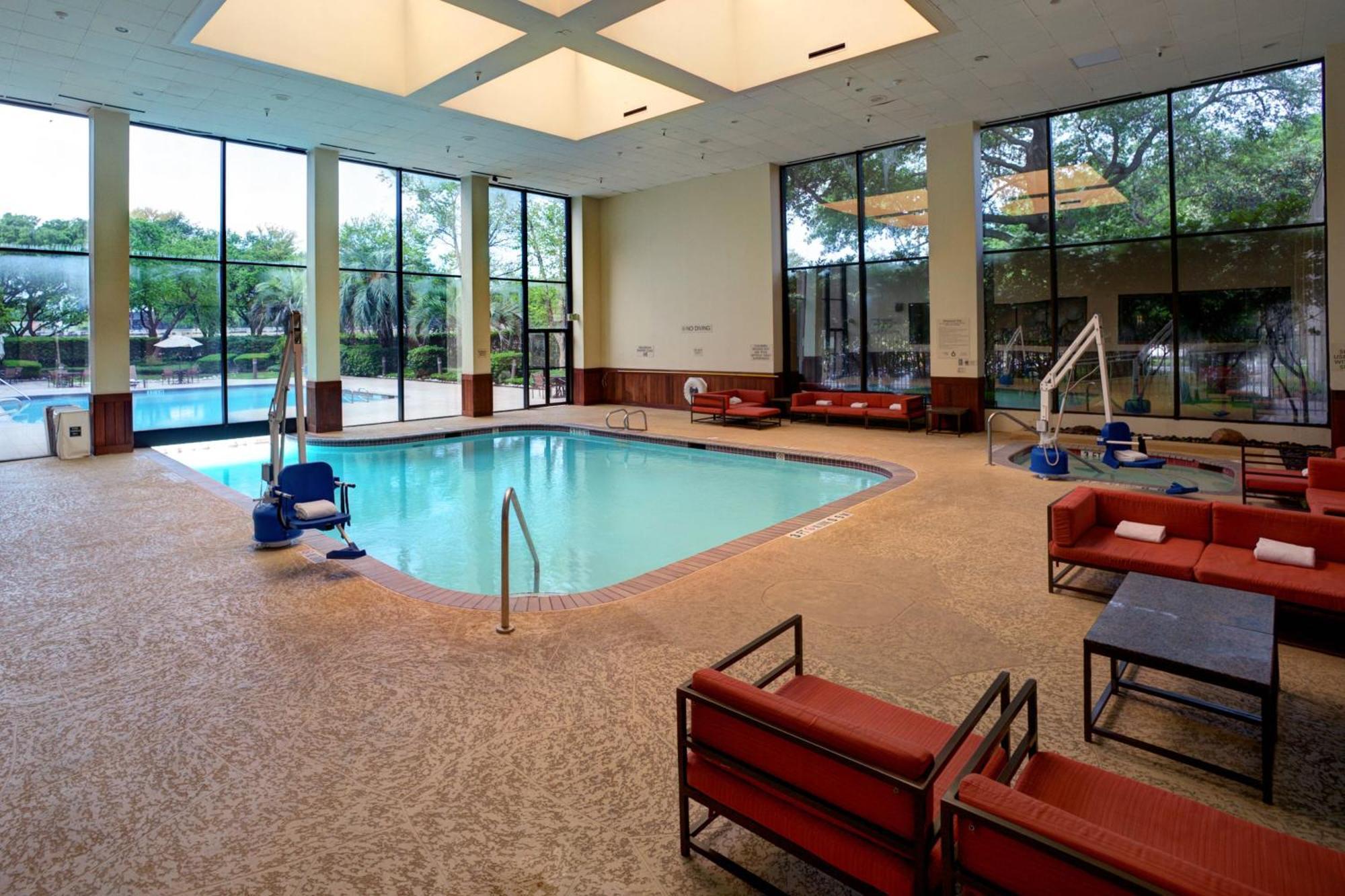 Houston Marriott North Hotell Eksteriør bilde